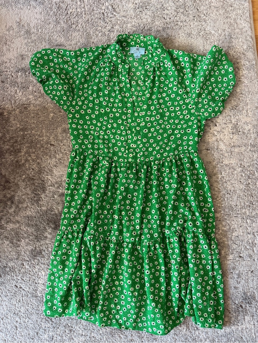 CeCe Green Daisy Print Casual Tiered Dress